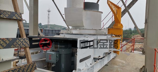 錘破、對輥破、立軸沖擊破三種制砂設(shè)備優(yōu)劣對比