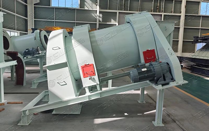 機制砂防離析、防揚塵，有經(jīng)驗的砂廠都在用加濕拌和機